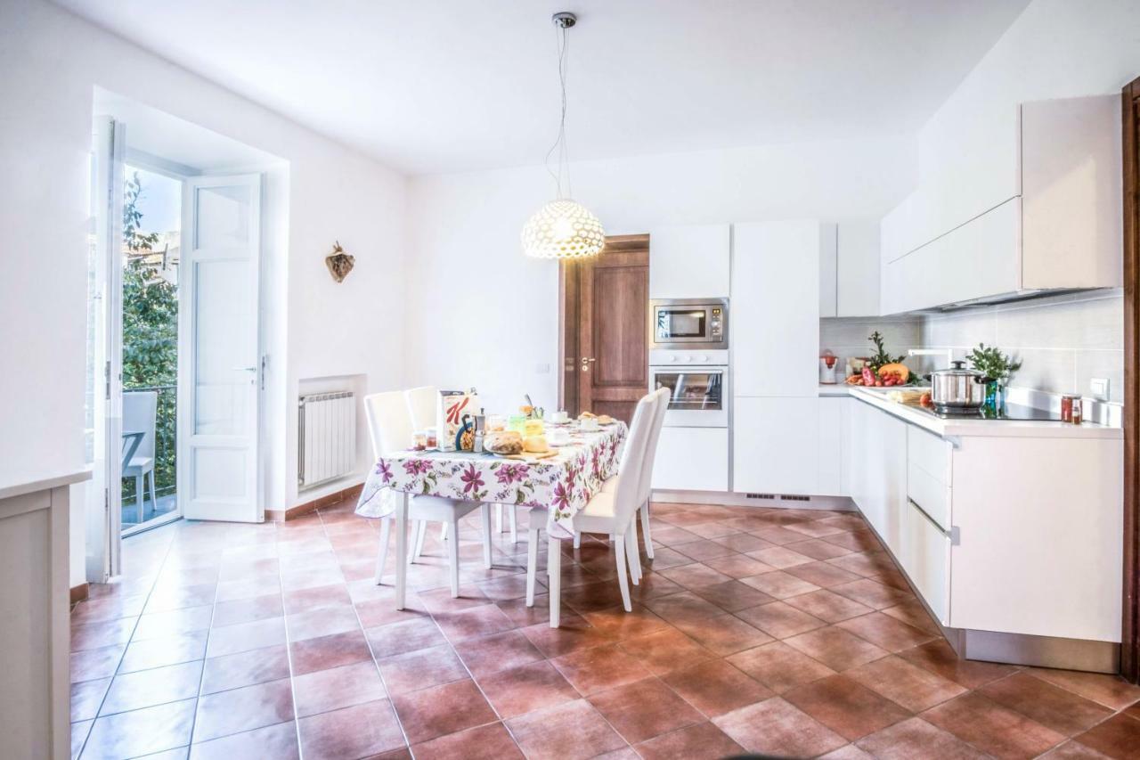 Amore Rentals - Maison Palazzo Correale Sorrento Esterno foto